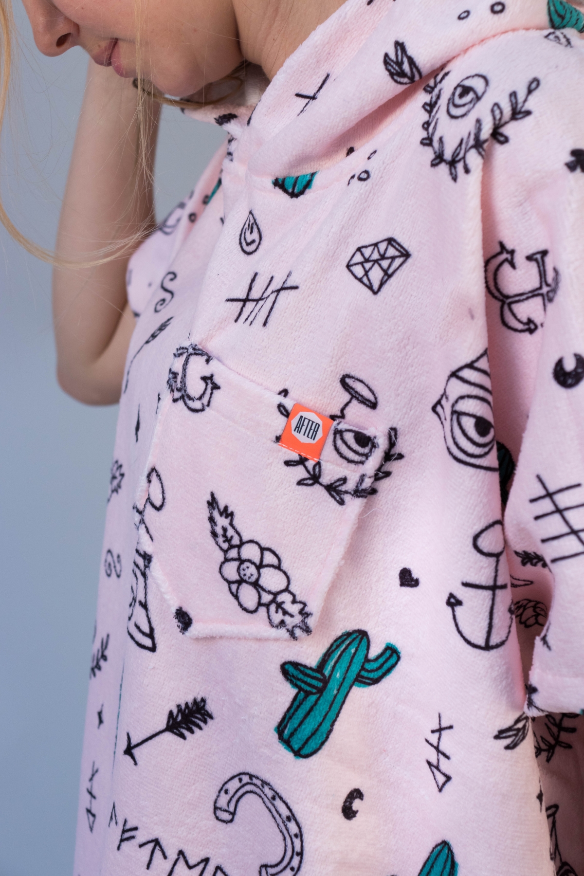 Poncho After Essentials Hype Pale Pink