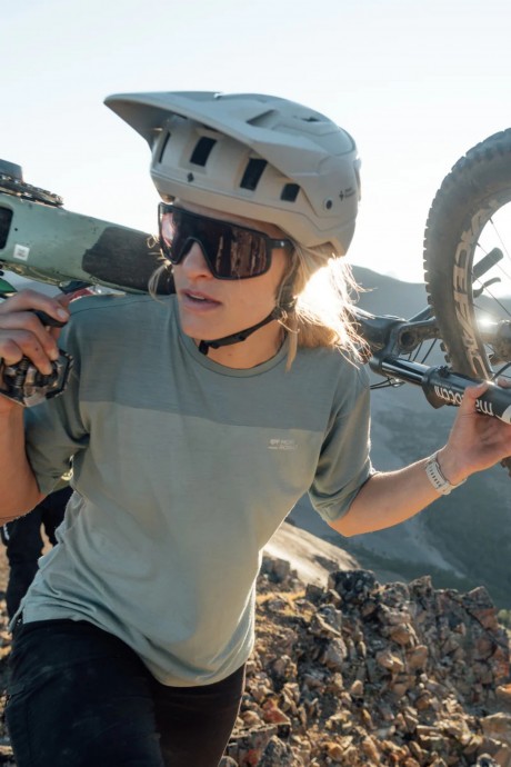 T-shirt technique en merinos Mons Royale Diversion Dew / Desert Sage